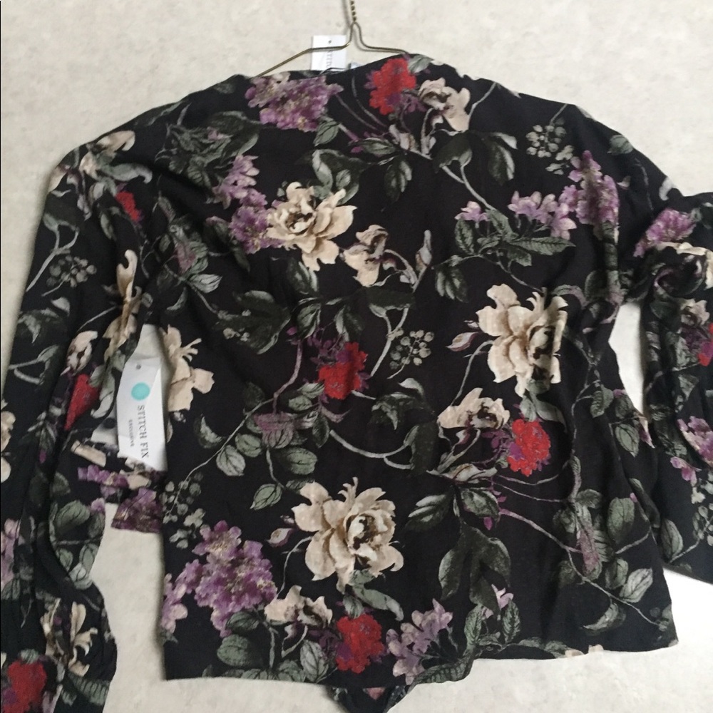 Collective Concepts Ciana wrap blouse - Picture 2 of 2